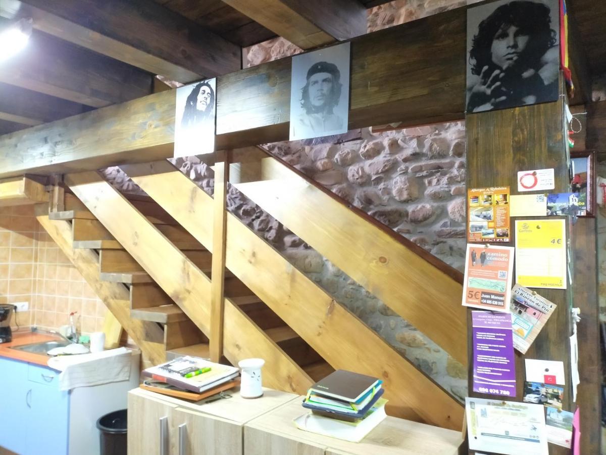 וילה פרנקה דל ביירסו Albergue El Castillo מראה חיצוני תמונה