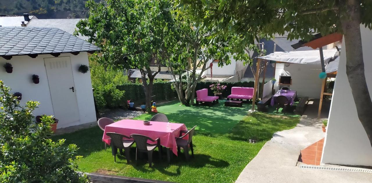 וילה פרנקה דל ביירסו Albergue El Castillo מראה חיצוני תמונה